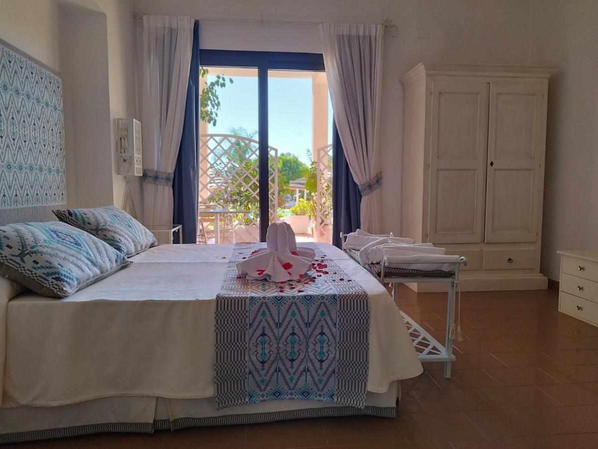 Altura Hotel Villasimius Exterior photo