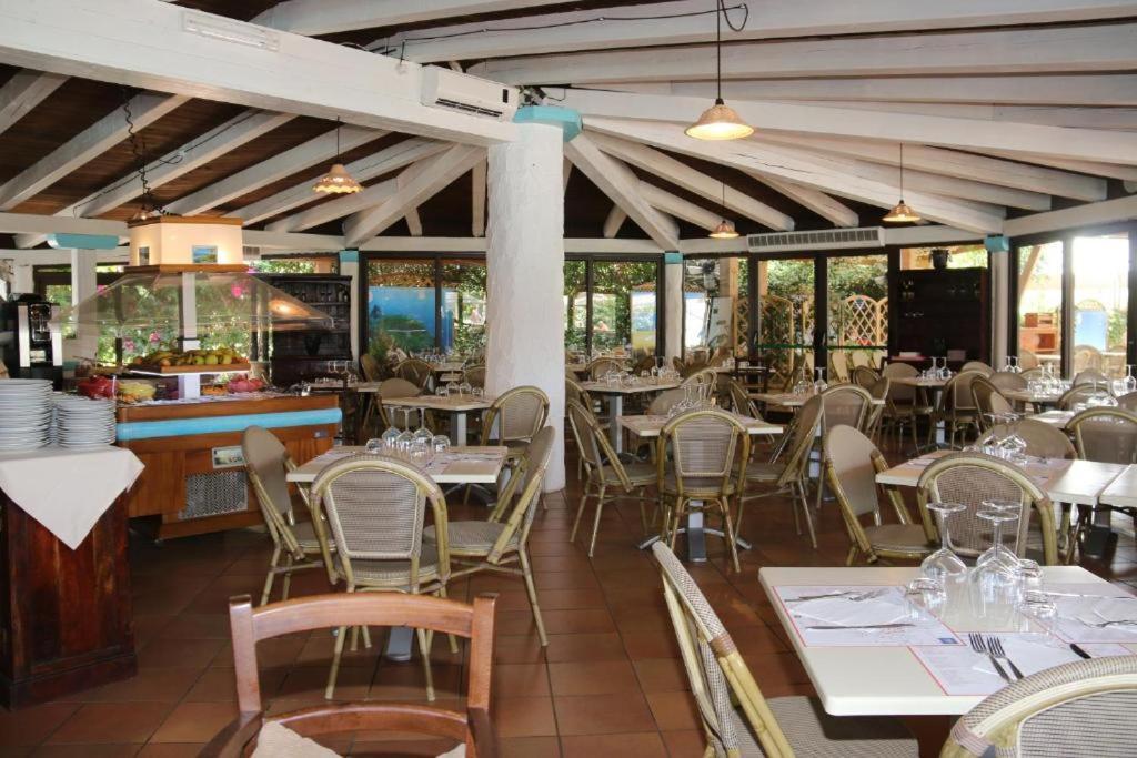 Altura Hotel Villasimius Exterior photo