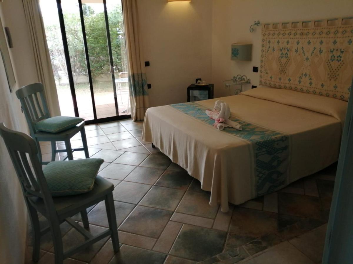 Altura Hotel Villasimius Exterior photo
