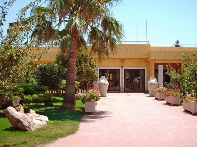 Altura Hotel Villasimius Exterior photo